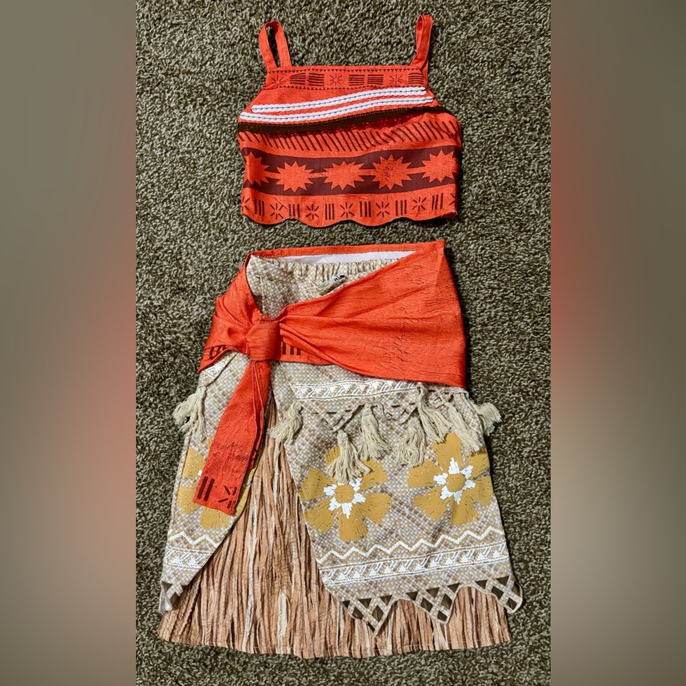 Disney Store Moana 3 Piece
Costume Child Size 4
Skirt, Sash,Tank Top NWOT

＞